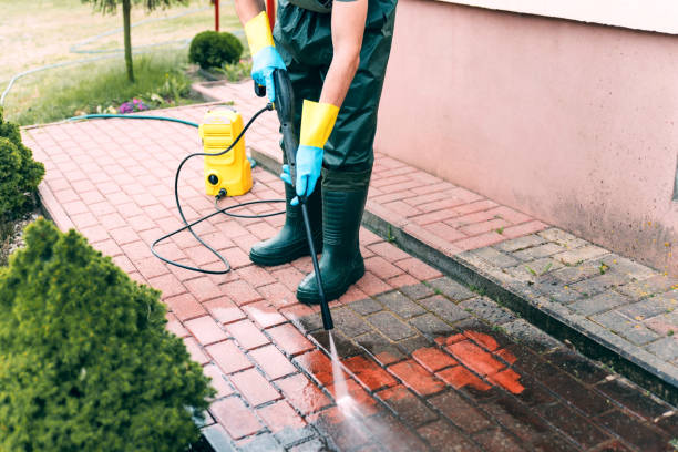 Garage Pressure Washing in Mead Valley, CA