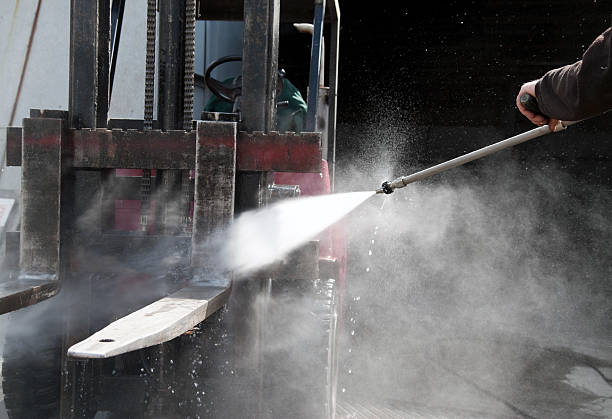 Why Choose Our Certified Pressure Washing Experts for Your Project Needs in Mead Valley, CA?